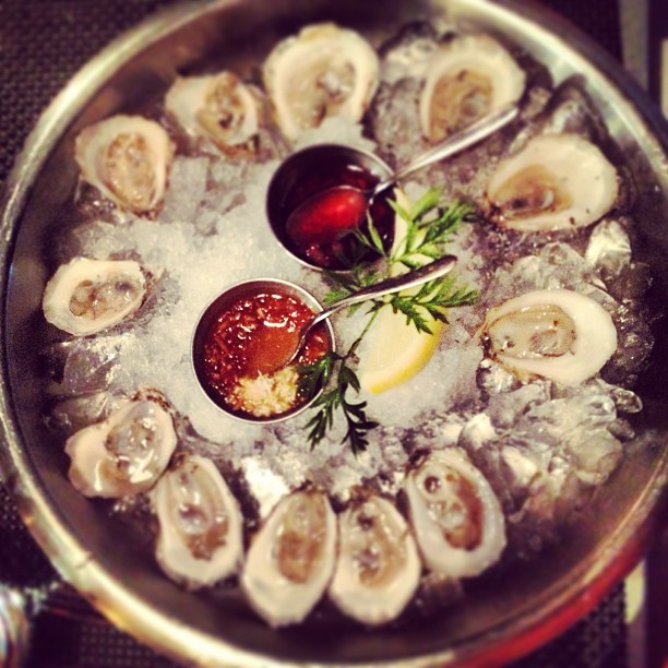 1 dollar oysters at Primo Restaurant